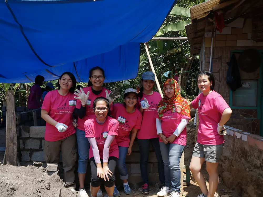 Henkel Indonesia female employees build houses with Habitat for Humanity for the needy in Jakarta