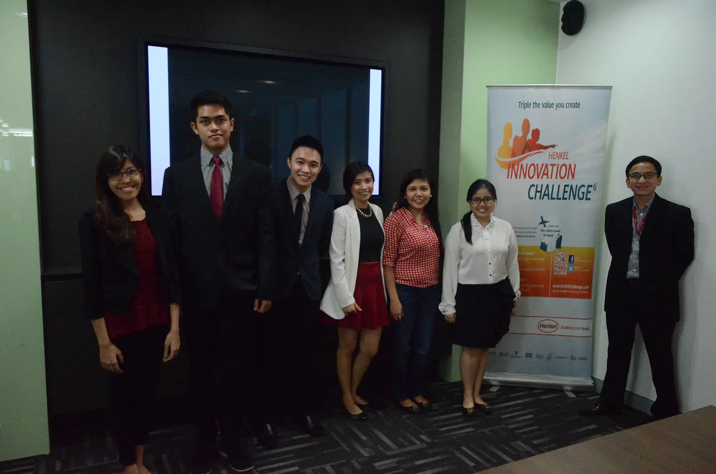
Semi-finalists for HIC Philippines. Winners Christine Darla Bautista and Marco del Valle (first and second from left) came up with a coating innovation which protects cars from corrosion and transforms any surface into a powerful solar cell