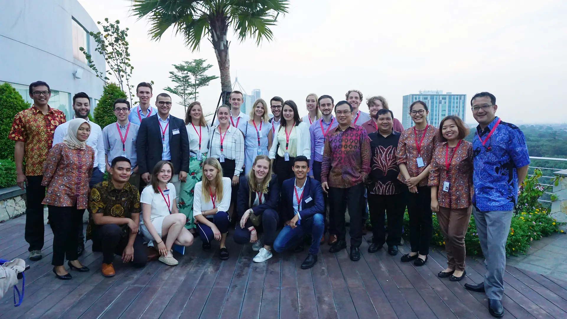 Group photo of the Henkel team with students from Maastricht University.