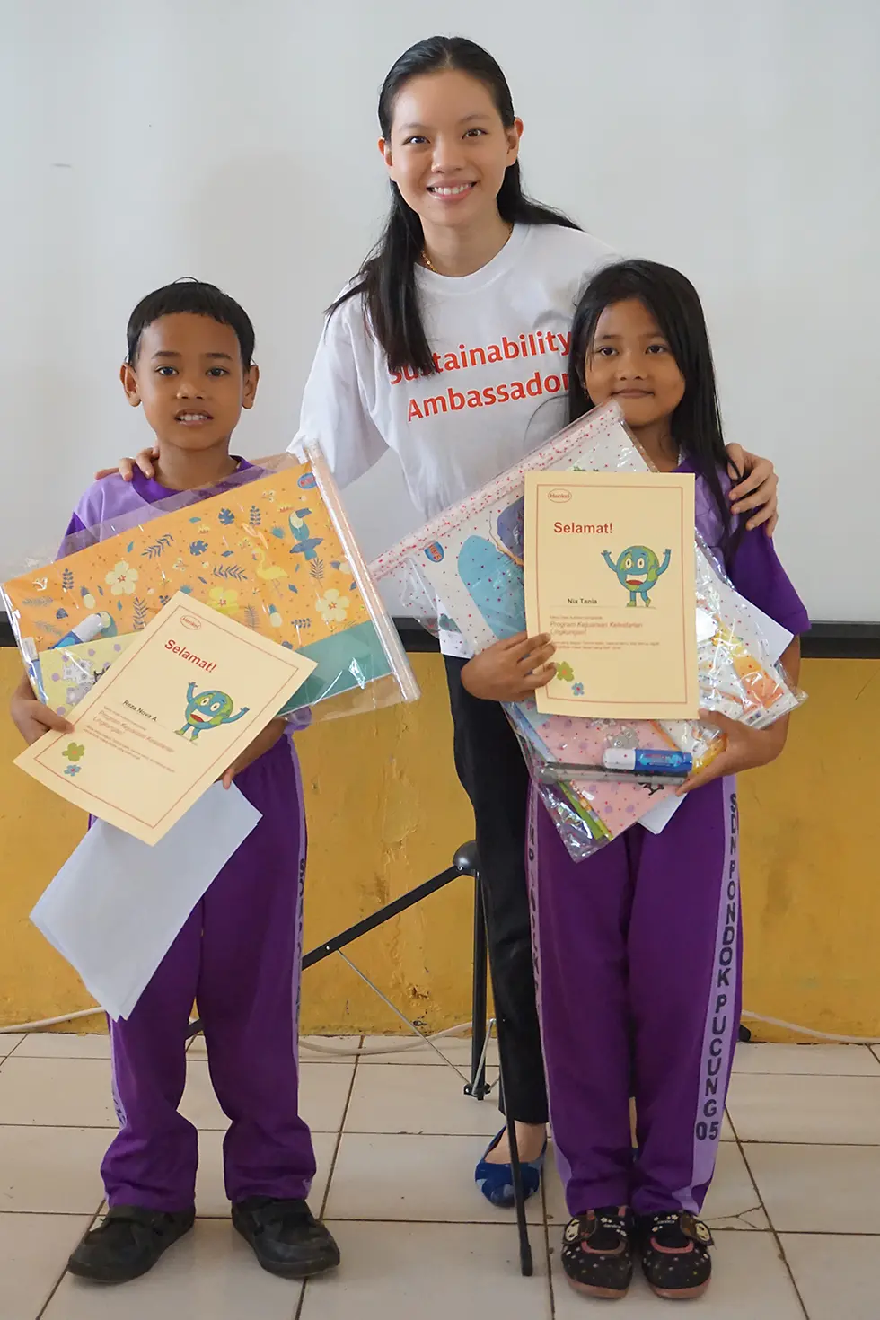 The students were certified as Sustainability Champions after completing Henkel’s Sustainability Ambassador School Outreach program.